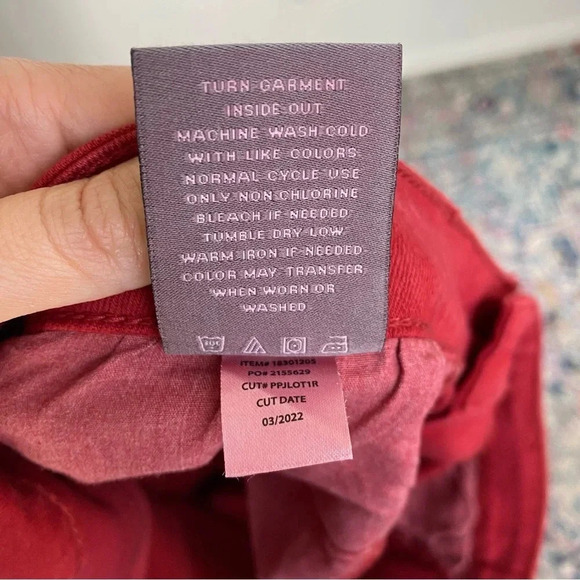 NWT Torrid Boyfriend Straight Vintage Stretch Mid-Rise Denim Jean Red Sz 18 R - Picture 12 of 16